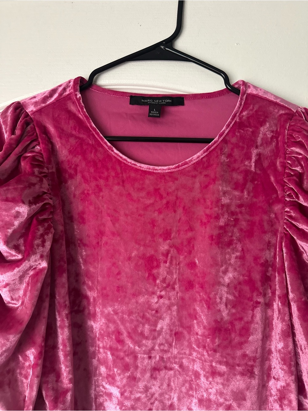 Marc New York Hot Pink Velvet Puff-Sleeve Top